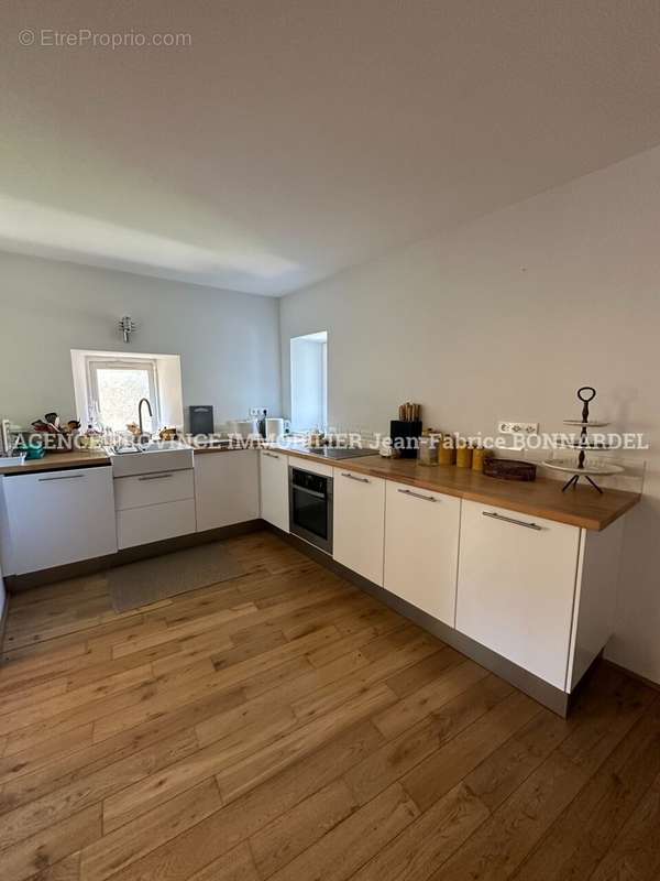 Maison à FELINES-SUR-RIMANDOULE