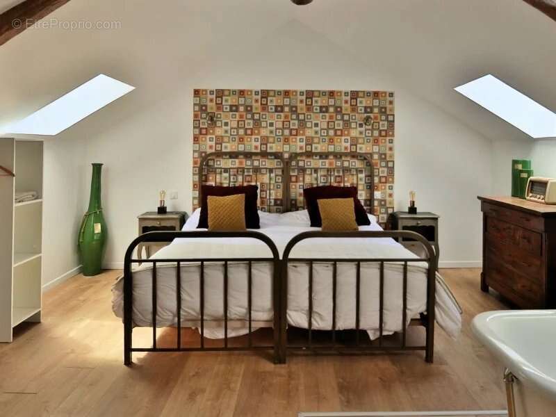 Ancienne ferme avec 6 chambre en très bonne état sur plus d'un hectare - photo 26