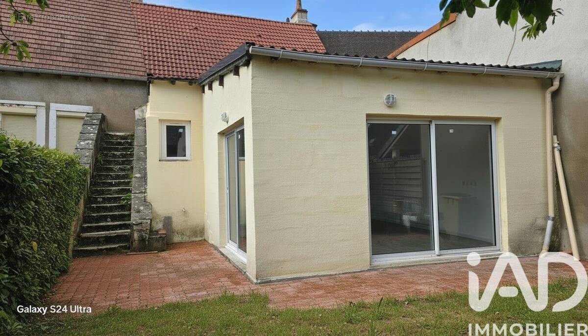 Photo 1 - Maison à SAINT-AMAND-MONTROND