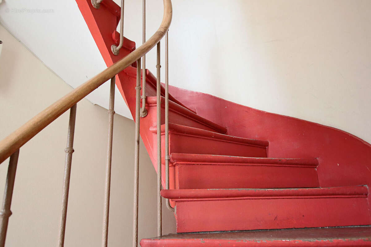 Appartement à PARIS-14E