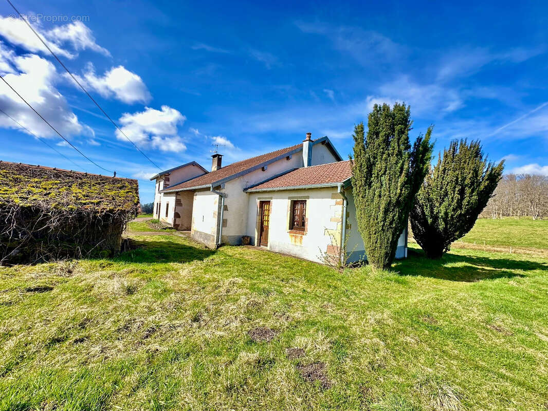 Maison à BEULOTTE-SAINT-LAURENT