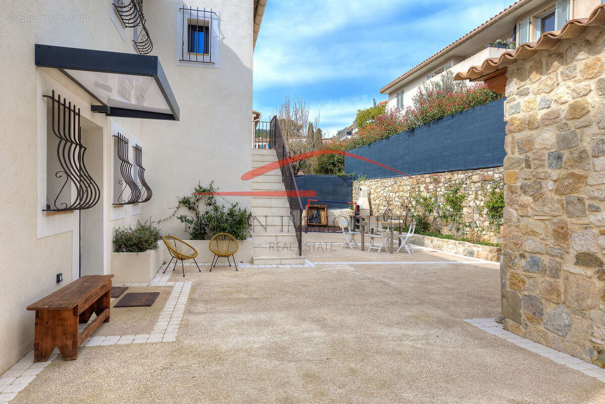 Maison à LA COLLE-SUR-LOUP