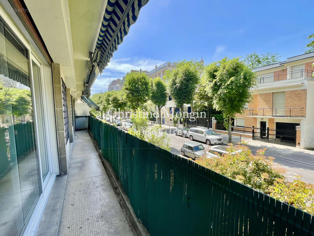 Appartement à NEUILLY-SUR-SEINE