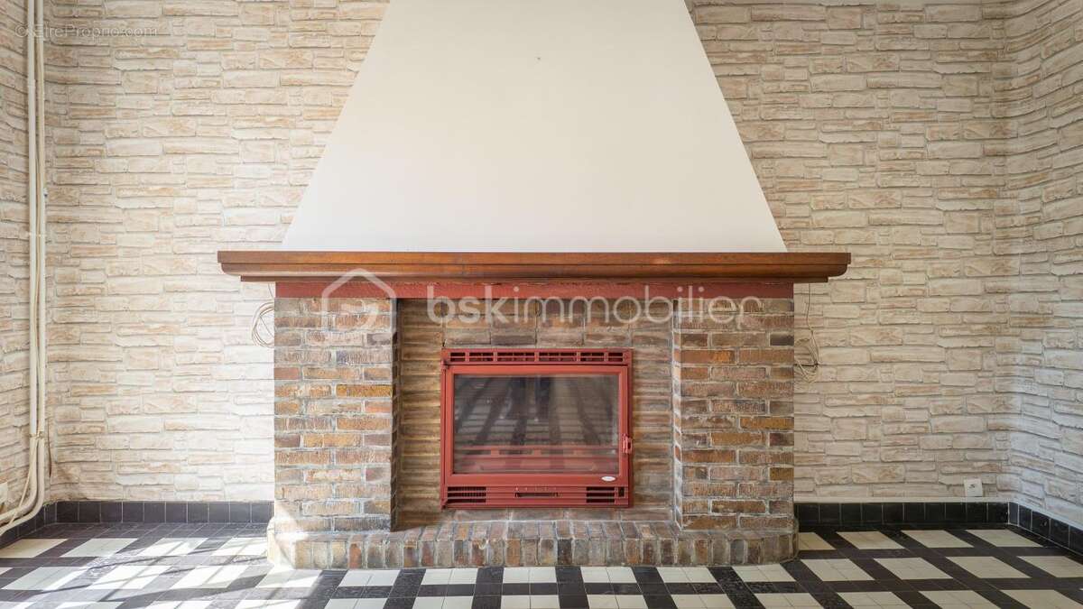 Surprenante maison de caractère à rafraîchir pour un projet familial ou professionnel - photo 8