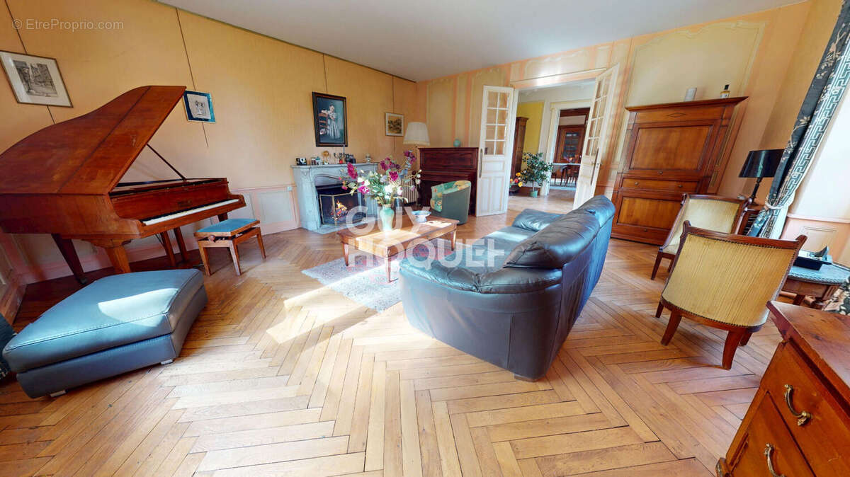 Maison à JOUE-LES-TOURS