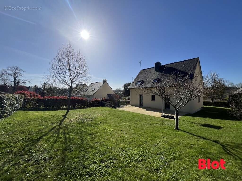 Maison à BAIN-DE-BRETAGNE