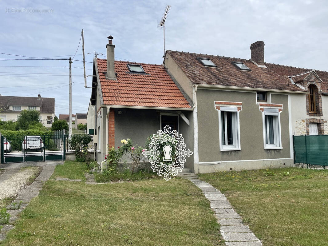 Maison à BRAY-SUR-SEINE