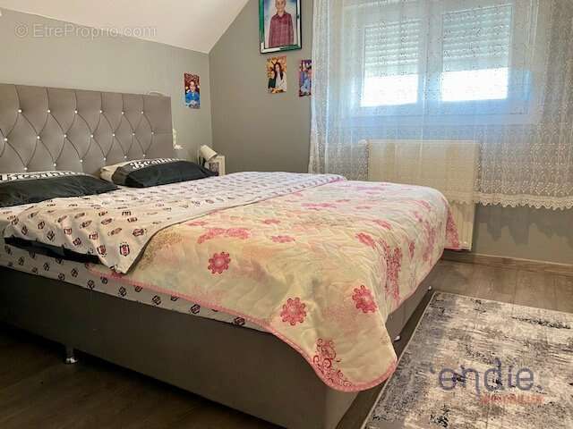 Maison à COLLONGES-LES-PREMIERES