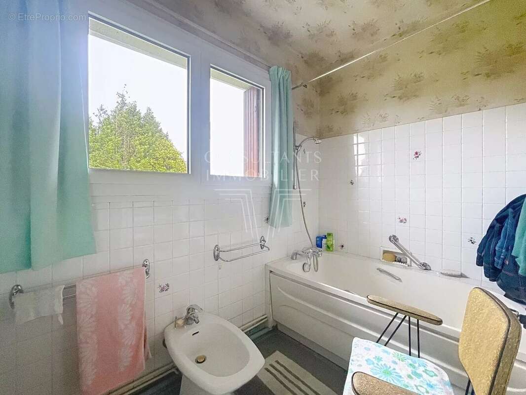 Maison à SAINT-MARTIN-AUX-CHARTRAINS