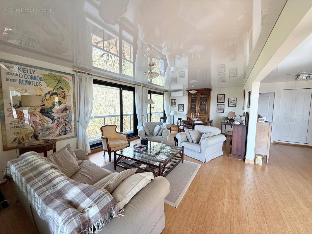 Appartement à LE CHESNAY