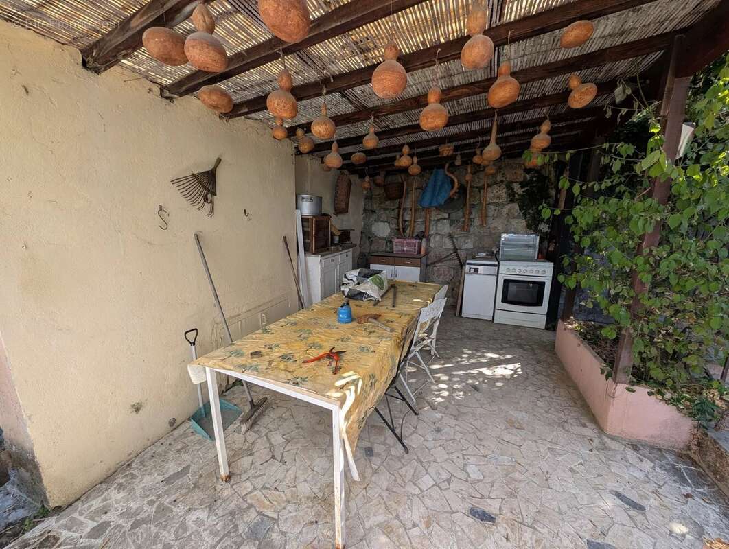 Maison à L&#039;ESCARENE