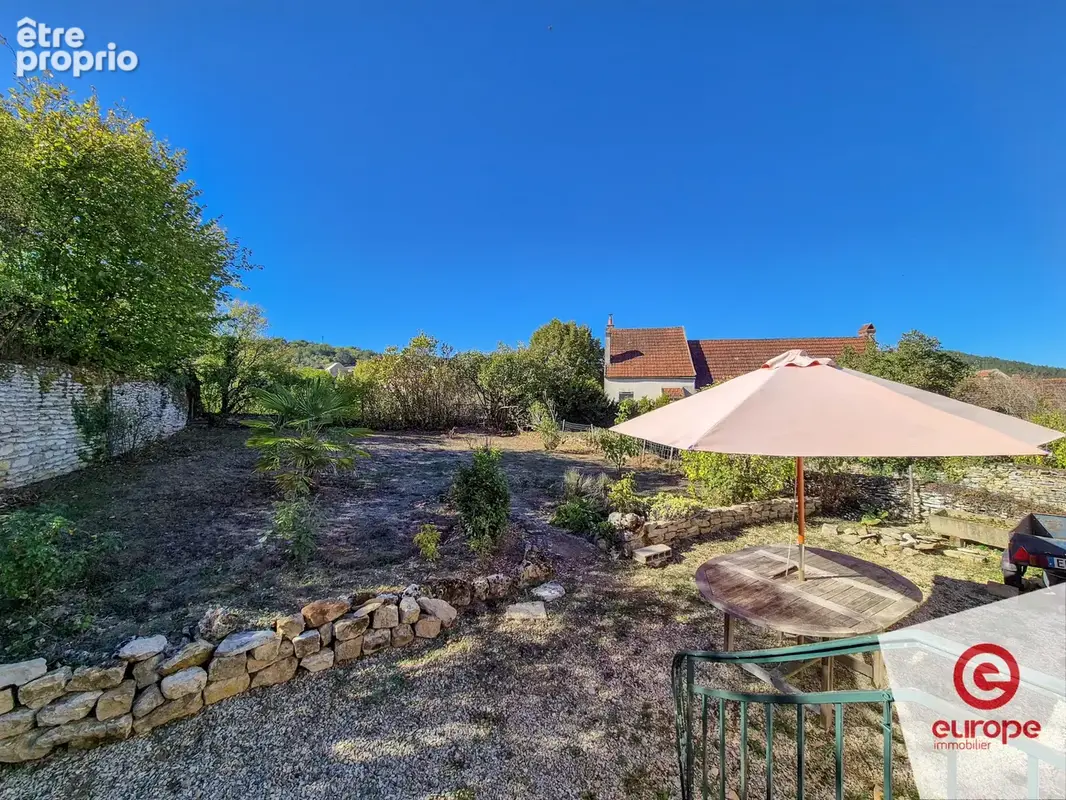 Maison 7 pièces de 166 m2 avec jardin, cour et garage à Asquins, à proximité de Vézelay - photo 19