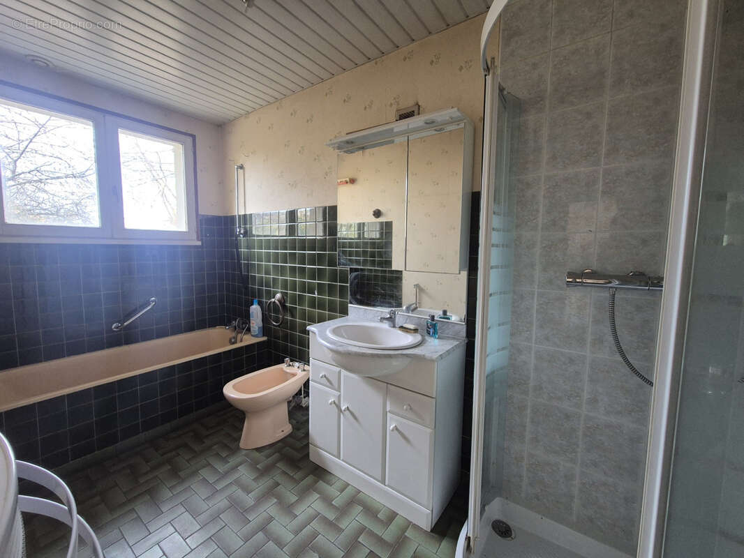 Maison à SAINT-JEAN-PIERRE-FIXTE