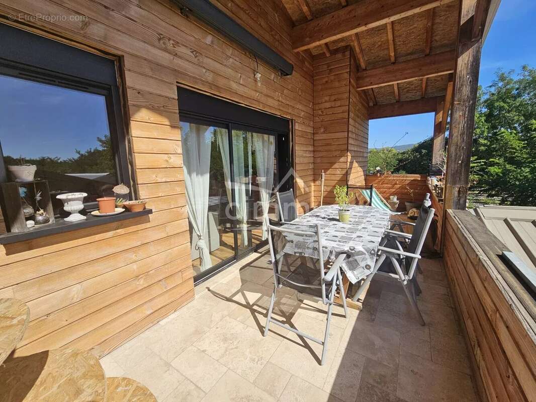 Appartement à LA BRILLANNE