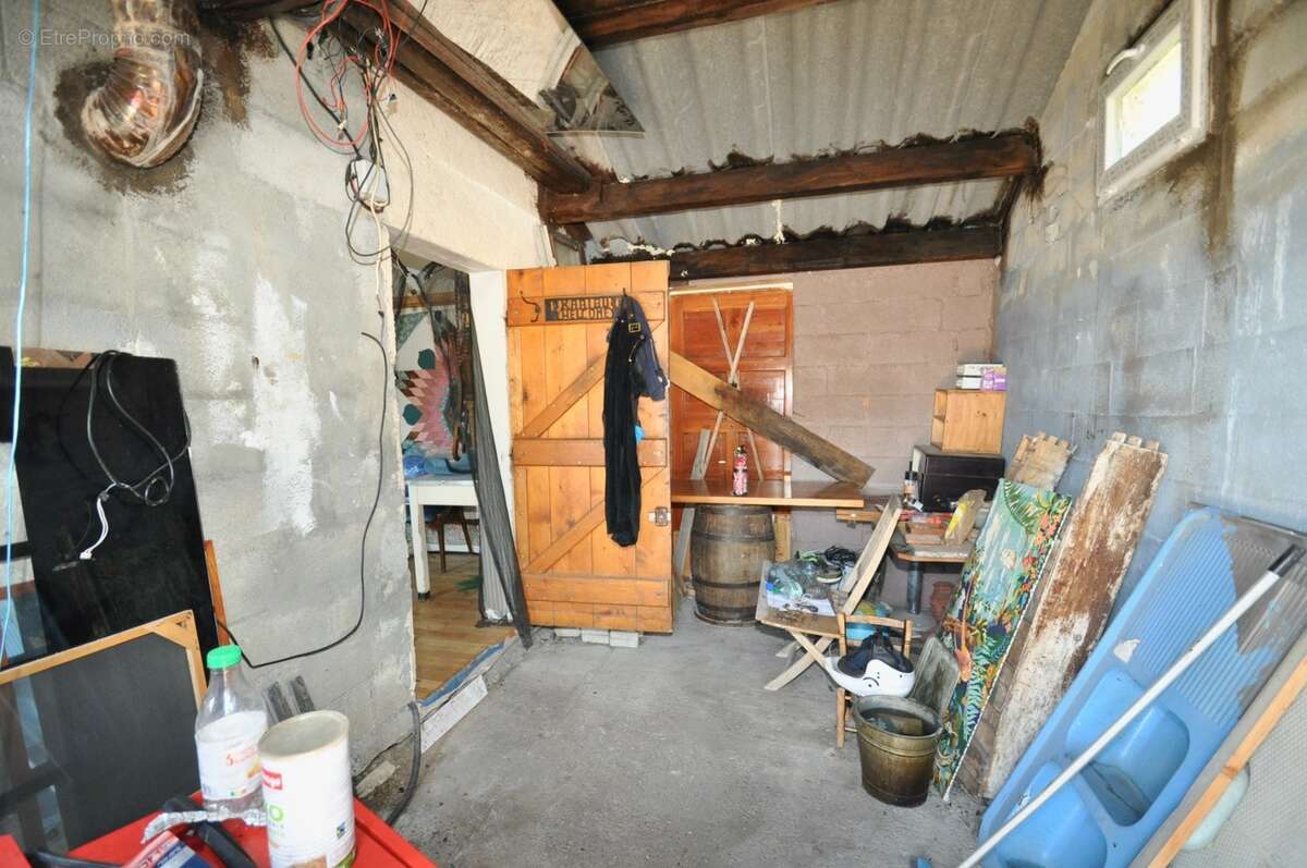 Dpt Alpes de Haute Provence (04), à vendre Proche ENTREVAUX Maison atypique sur 4 hectares, Vue panoramique - photo 10