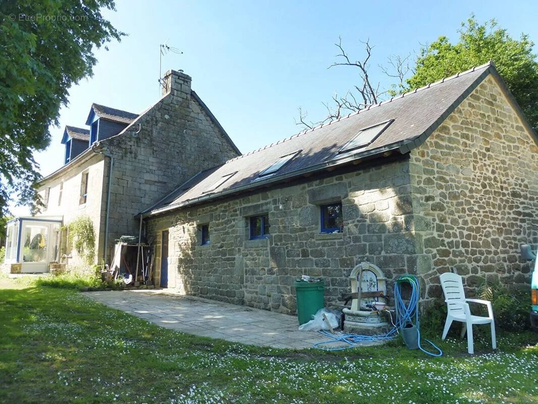 Maison à LANGOLEN