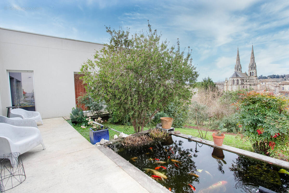 Maison à SAINT-EMILION