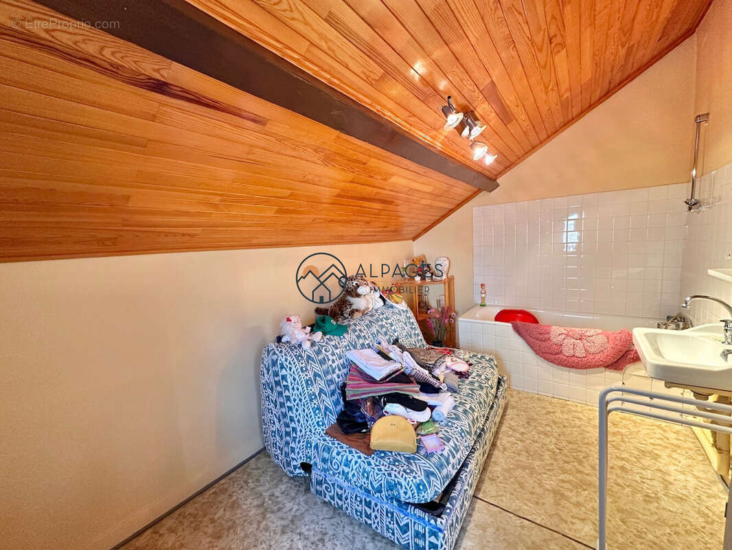 Maison à L'ARGENTIERE-LA-BESSEE