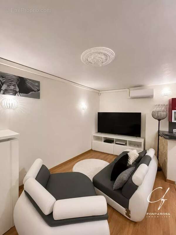 Maison  de  village  3 pieces  frejus-centre - photo 3