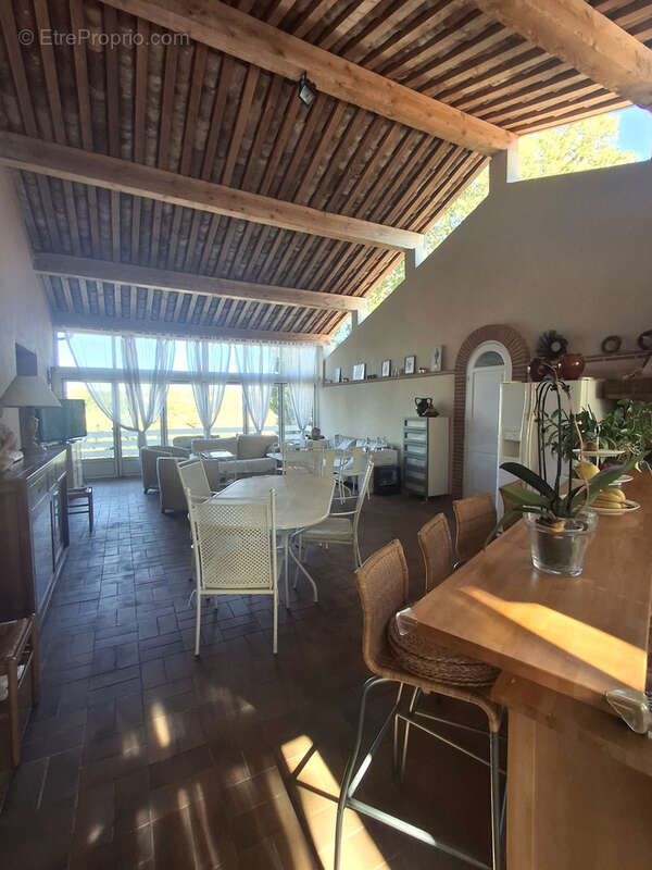 Maison à RENNEVILLE