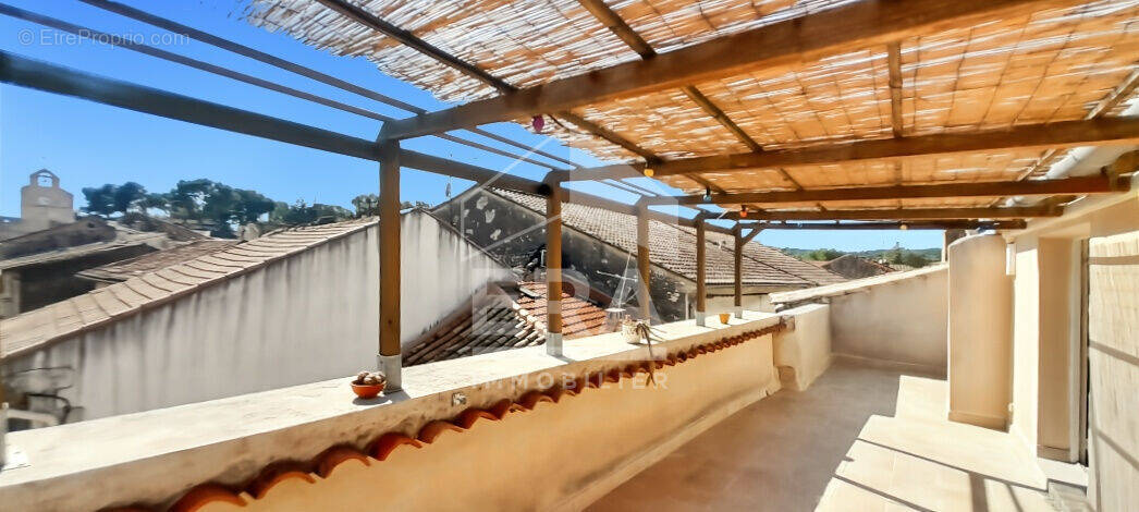 Appartement à NOVES