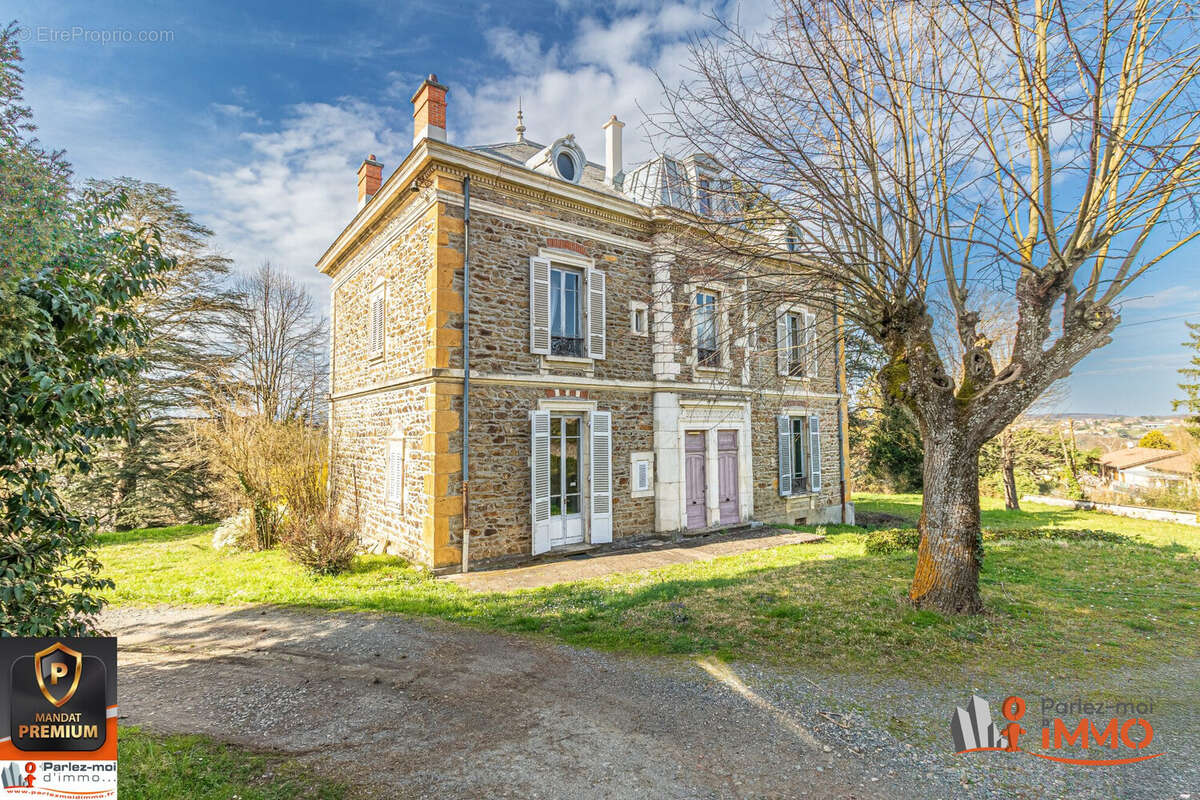 Maison à L'ARBRESLE