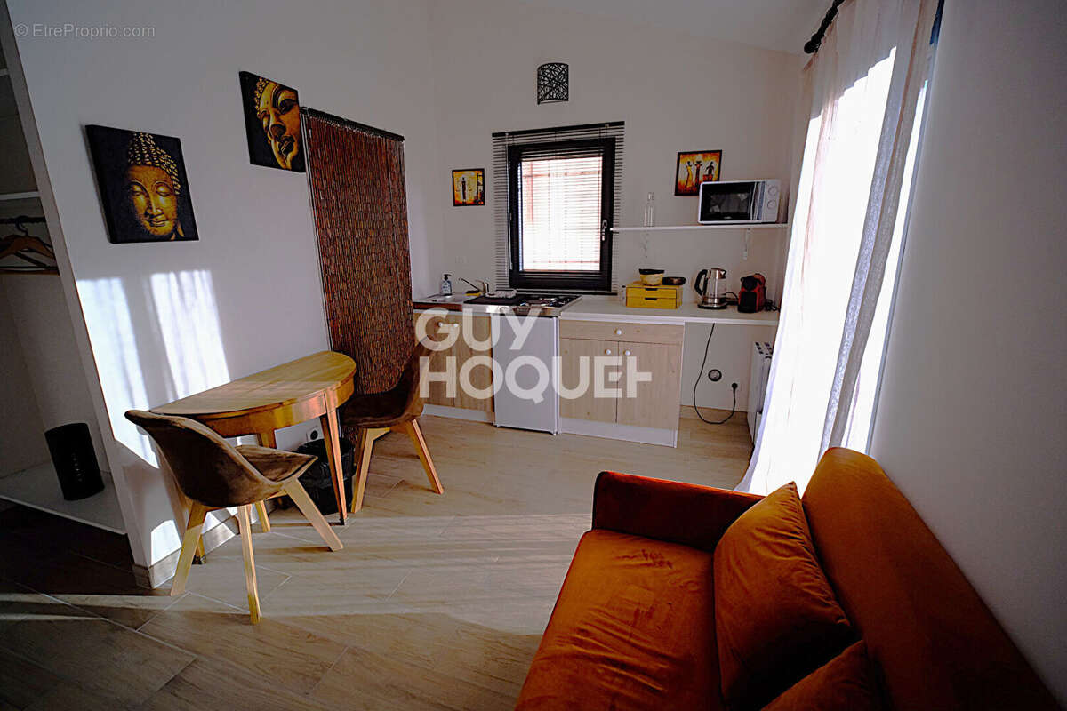 Maison CONTEMPORAINE 4 pièces à L'Isle-sur-la-Sorgue piscine à débordement - photo 12