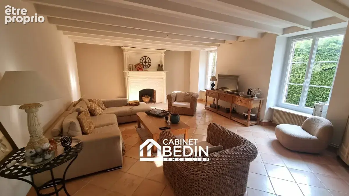 Maison 9 pièces 246 m² à vendre à Bayon-Sur-Gironde (33710) - photo 4