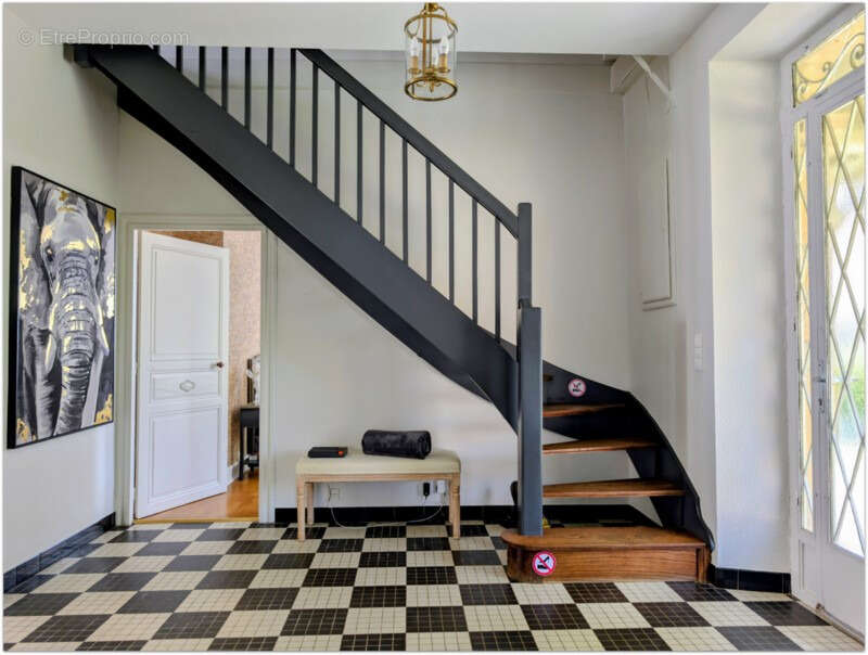 Propriété de caractère de 170 m² + maisonnette 30 m², classée 3 épis Gite de France sur 2 500 m² Vue Pyrénées - photo 8