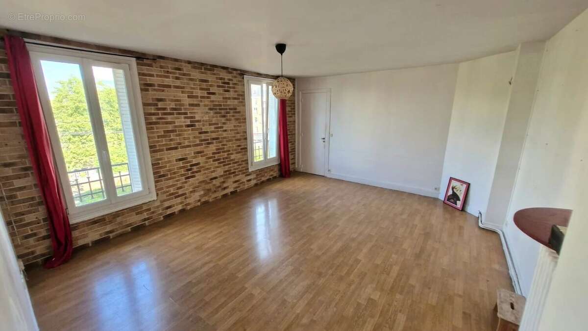 Appartement à COLOMBES