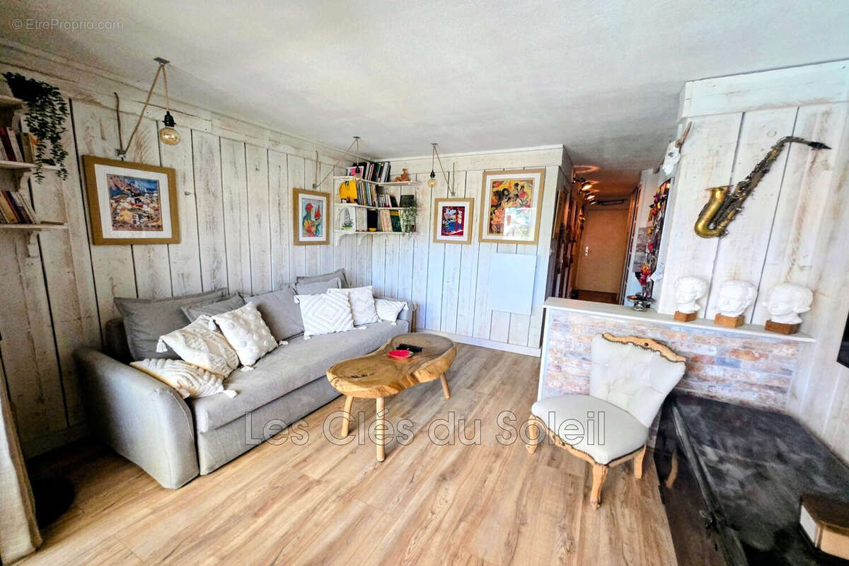 Appartement à SANARY-SUR-MER