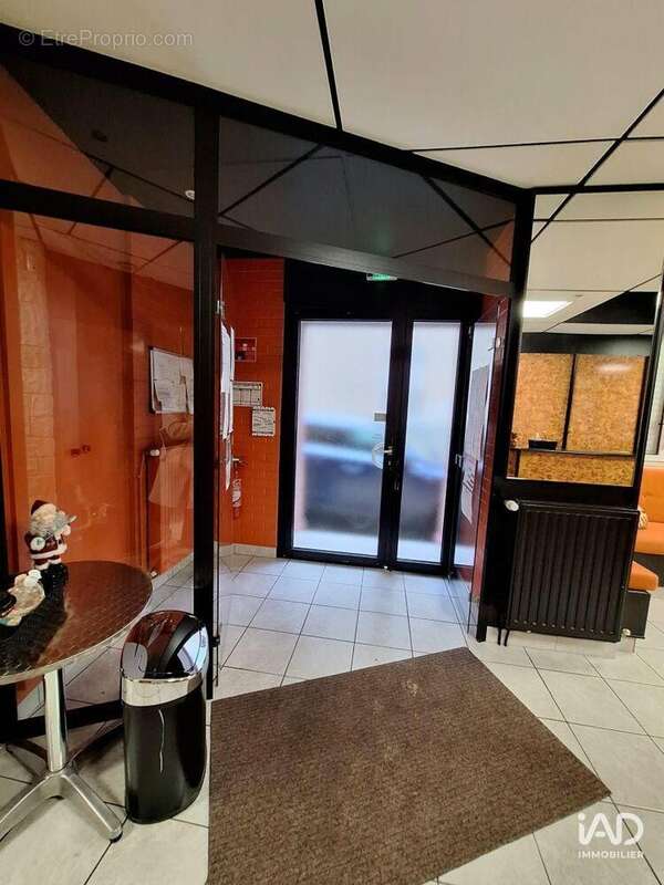 Commerce 200 m² à Bruay-La-Buissiere  - photo 4