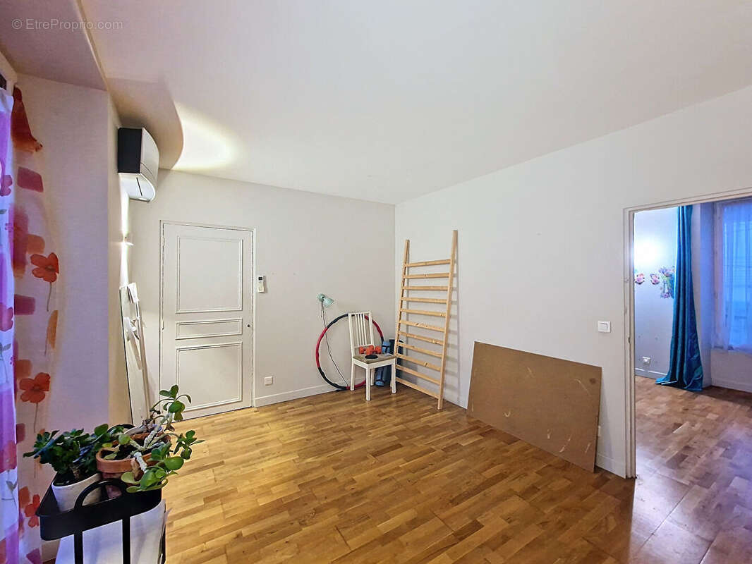 Maison à MEULAN