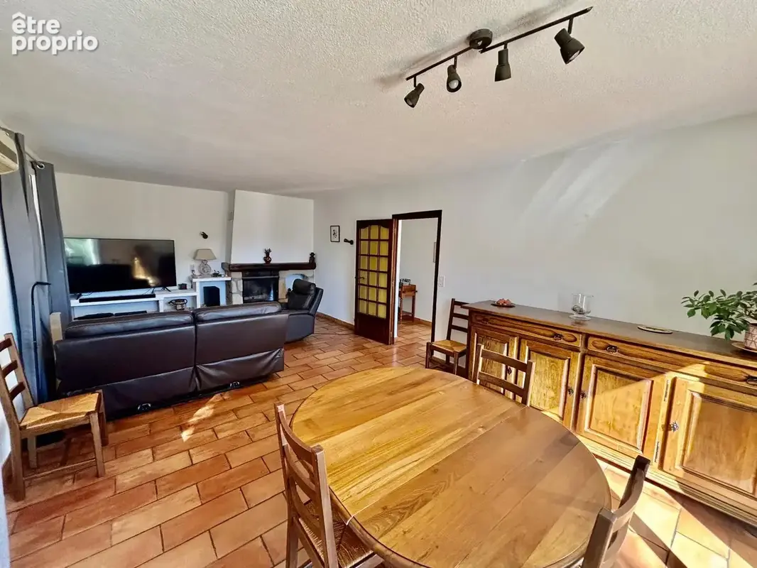 GRIGNAN- Villa avec VUE et piscine sur un terrain de 2 500 m2 - photo 8