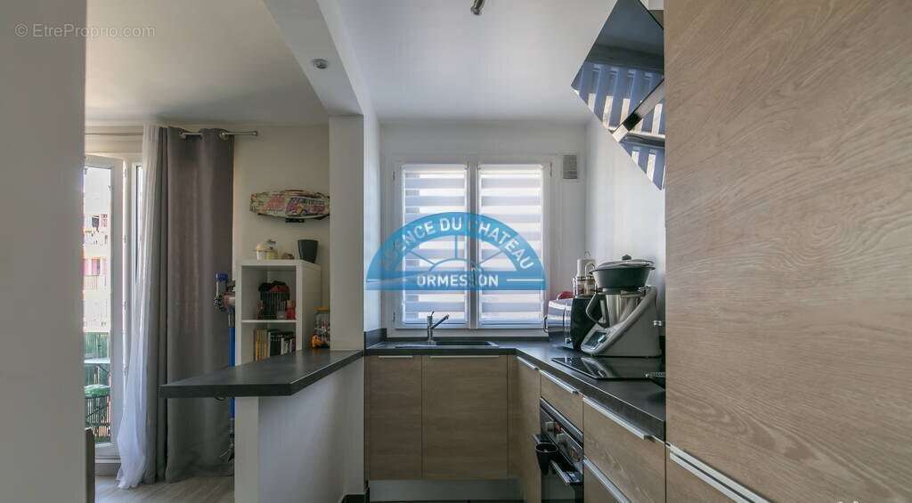 Appartement à SAINT-MAUR-DES-FOSSES