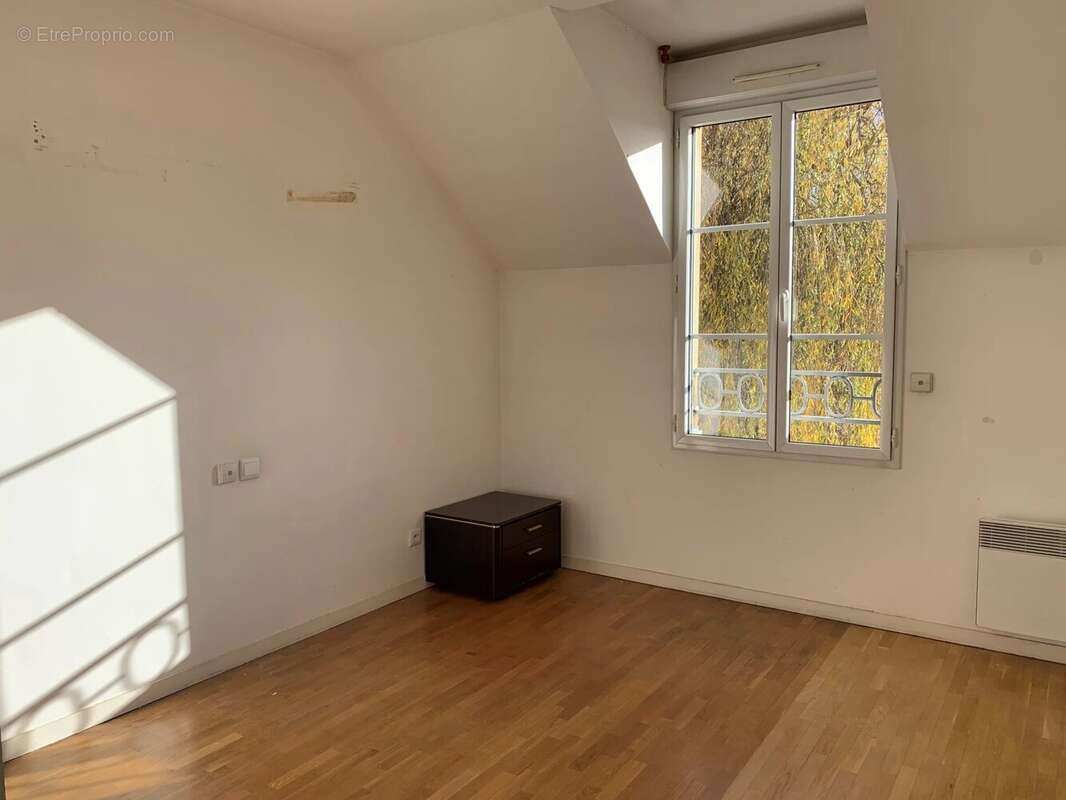 Appartement à SAINT-REMY-LES-CHEVREUSE