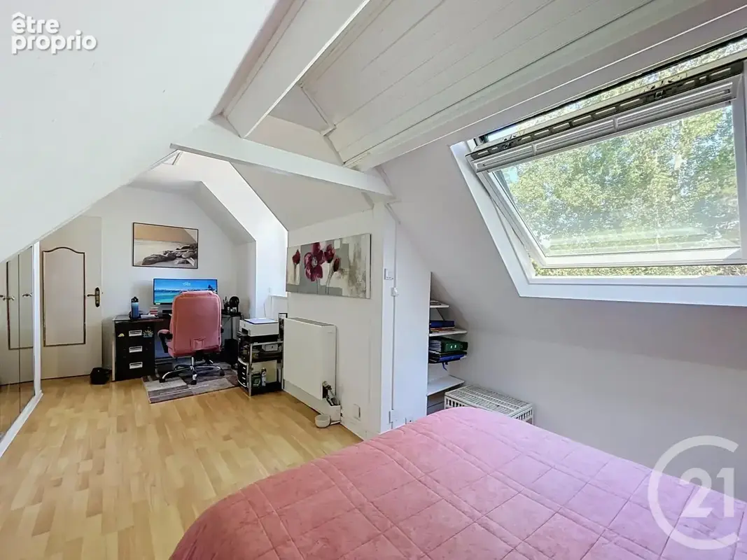Maison 138 m² à Savigny-Le-Temple  - photo 10