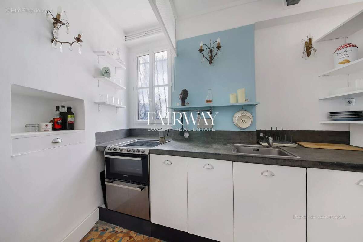Appartement à PARIS-18E