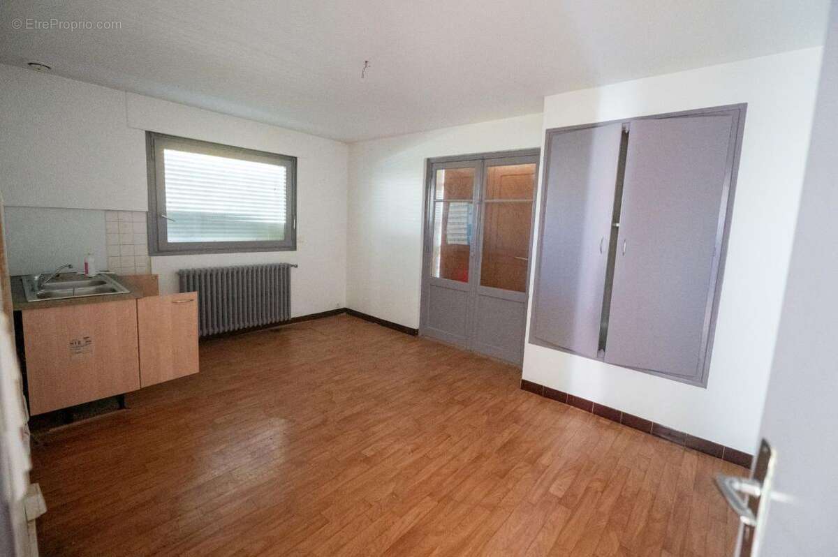 Maison à LA MOTTE-DU-CAIRE