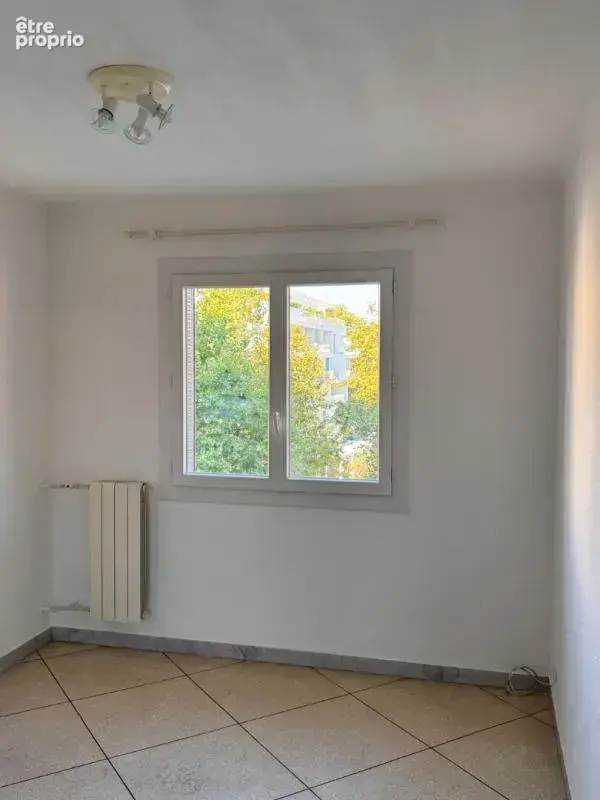 Appartement  Centre Ville / Cagnes Sur Mer 3 pièce(s) 55.19 m2 - photo 2