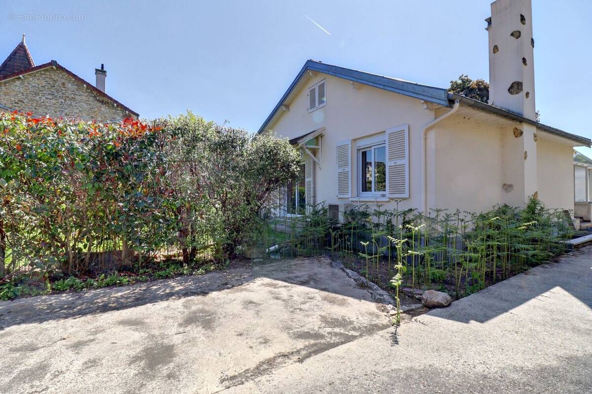 Maison à VERNOUILLET