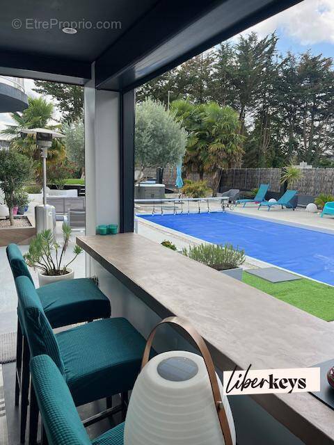 Maison à MONTREUIL-JUIGNE