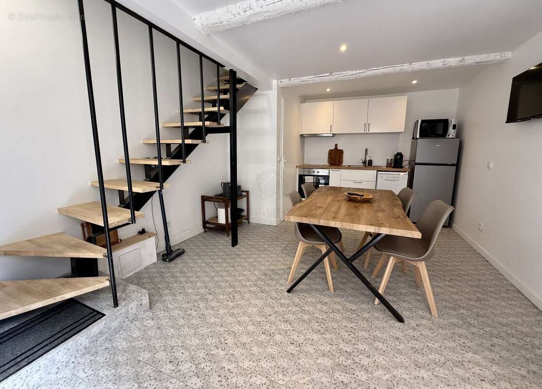 Maison à VILLENEUVE-LES-BEZIERS