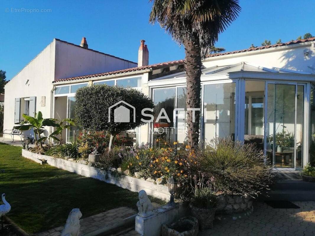 Photo 1 - Maison à PERIGNY