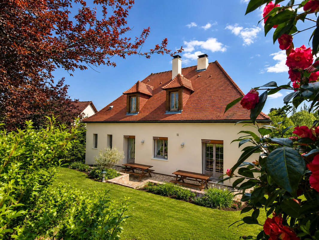 Maison 157 m² à La Souterraine  - photo 2