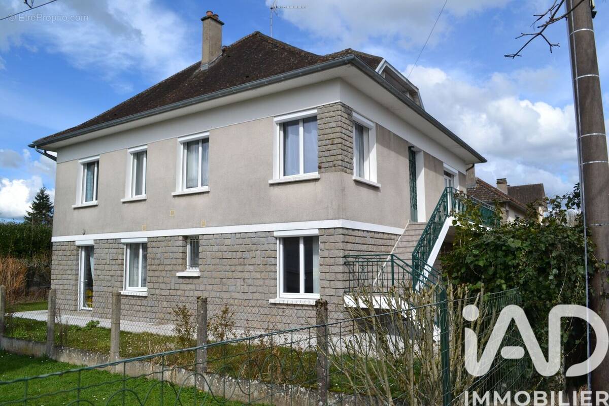 Photo 1 - Maison à LA SOUTERRAINE