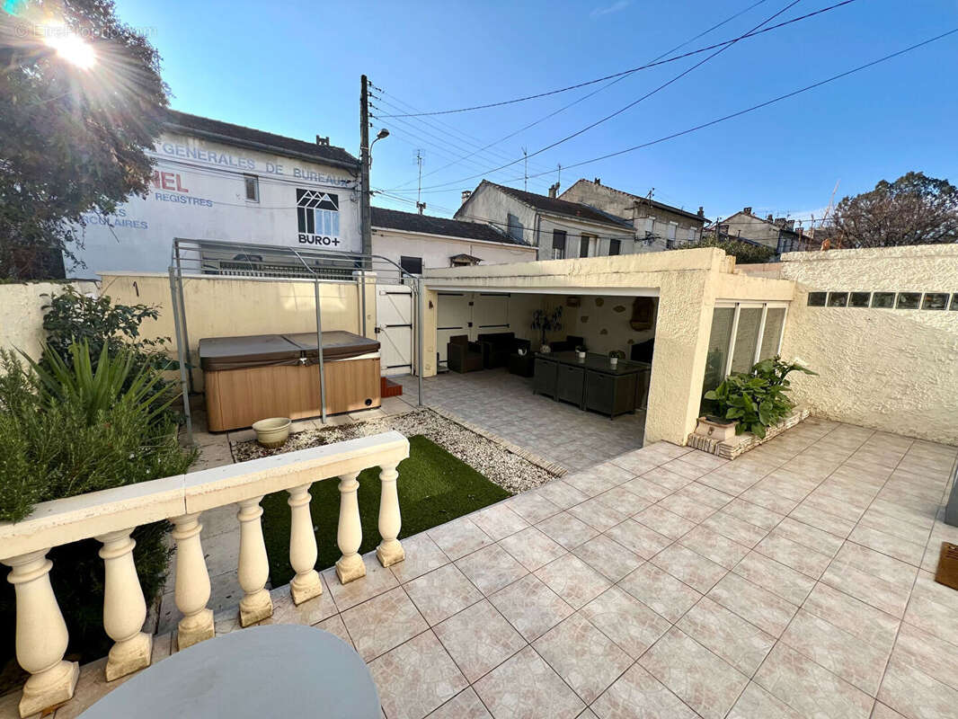 Maison à AVIGNON