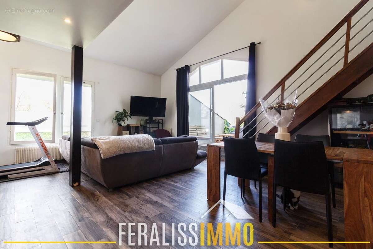 Appartement à ERAGNY