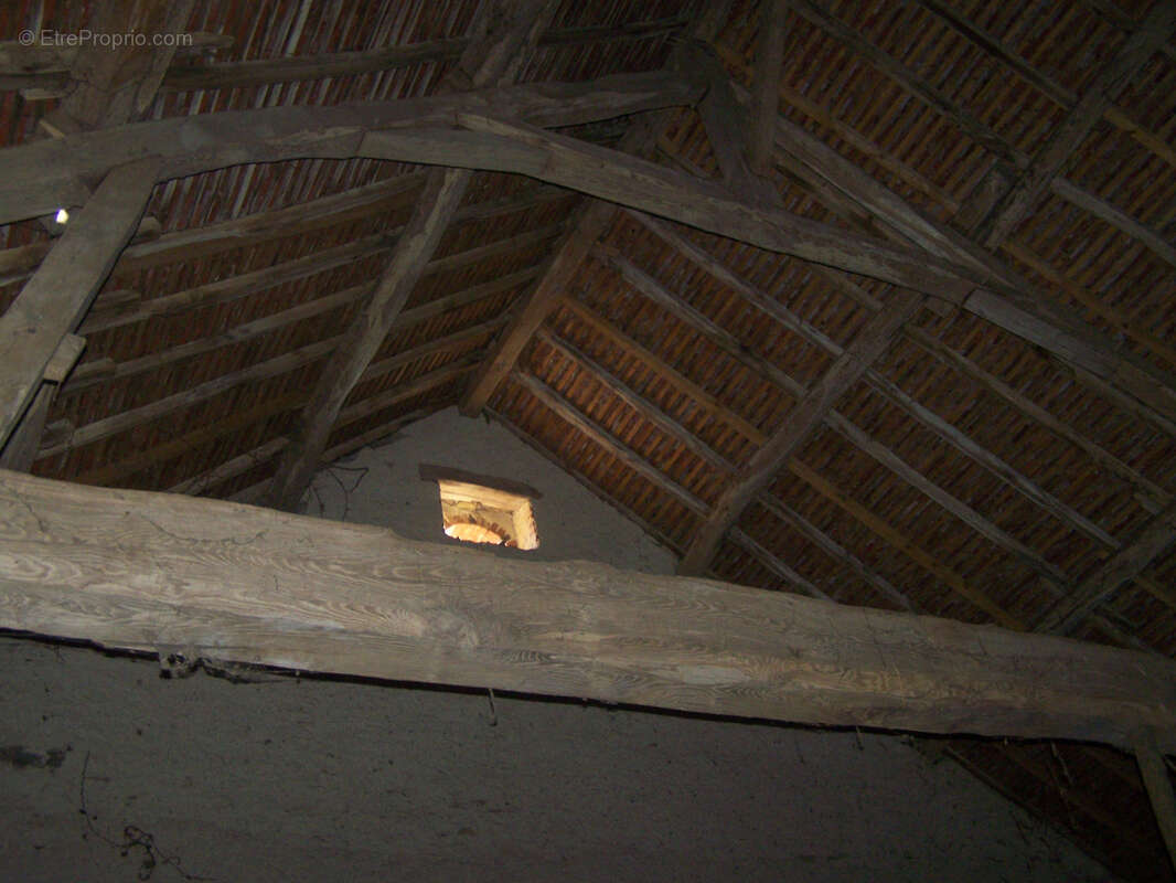 Autre à NEUVY-SAINT-SEPULCHRE