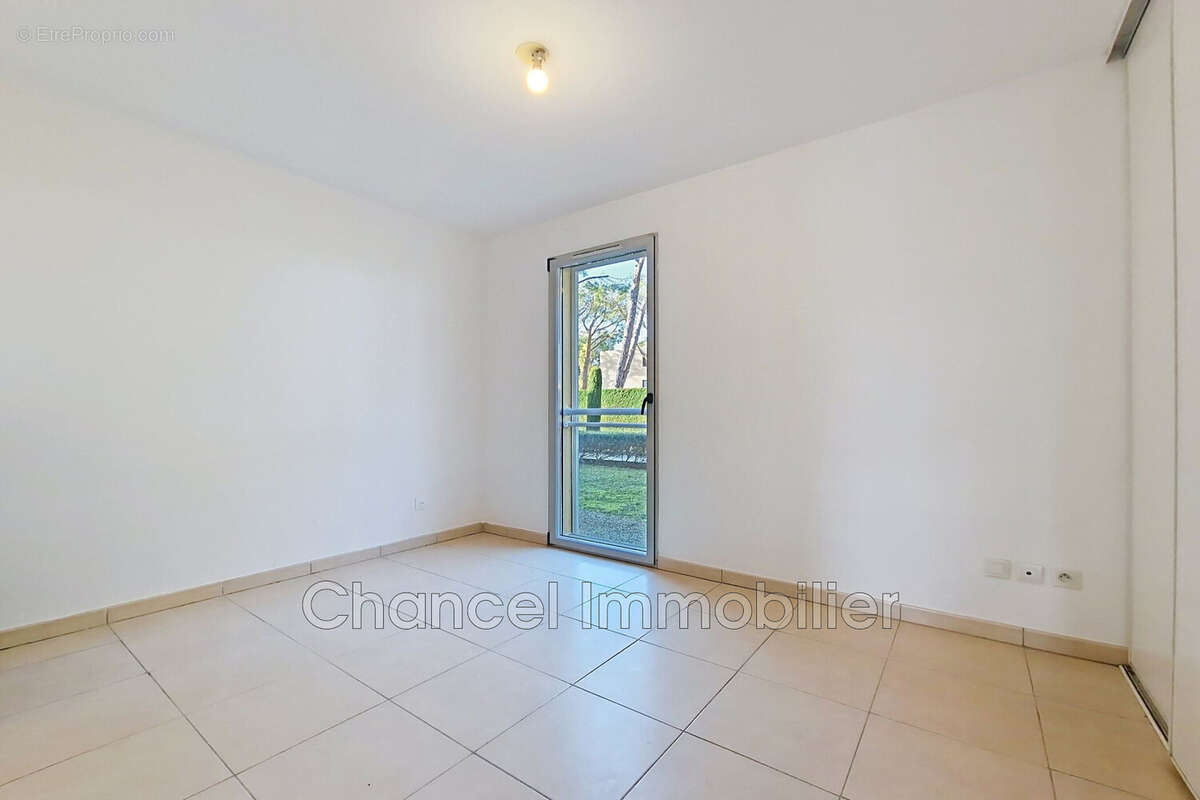 Appartement à MANDELIEU-LA-NAPOULE